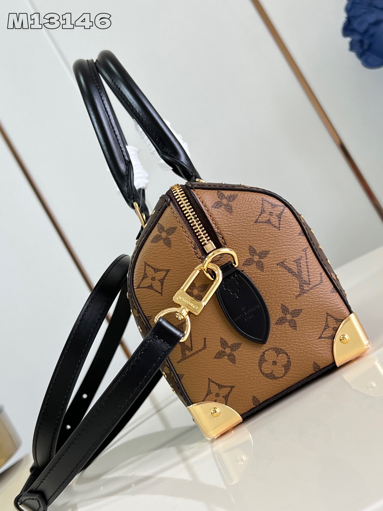 LV Speedy 20 Rivet Handbag Black Leather Metal Fastener M13146