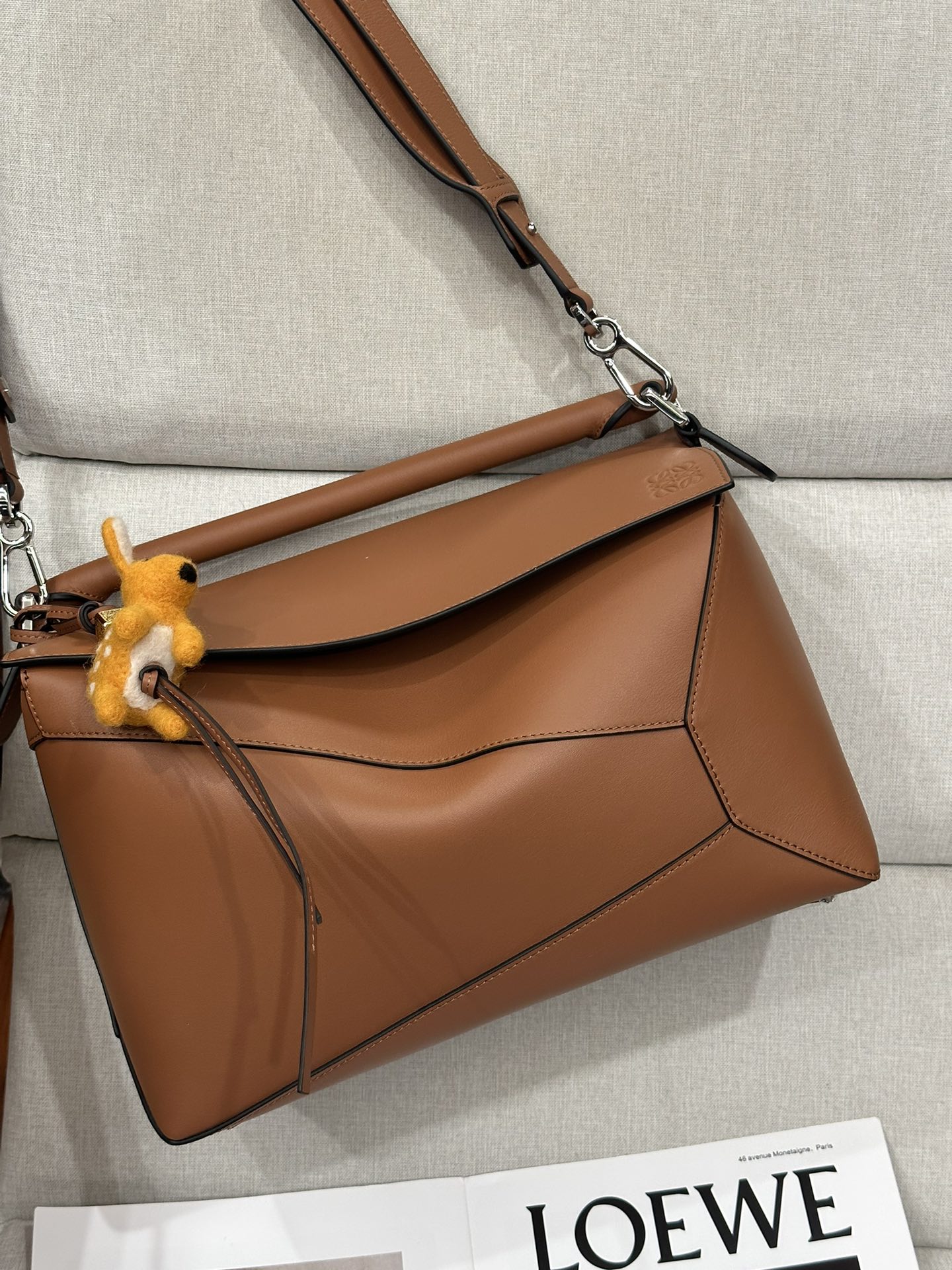 LOEWE 8503Puzzle Original Leather Version Tan Glossy Cowhide Puzzle Handbag