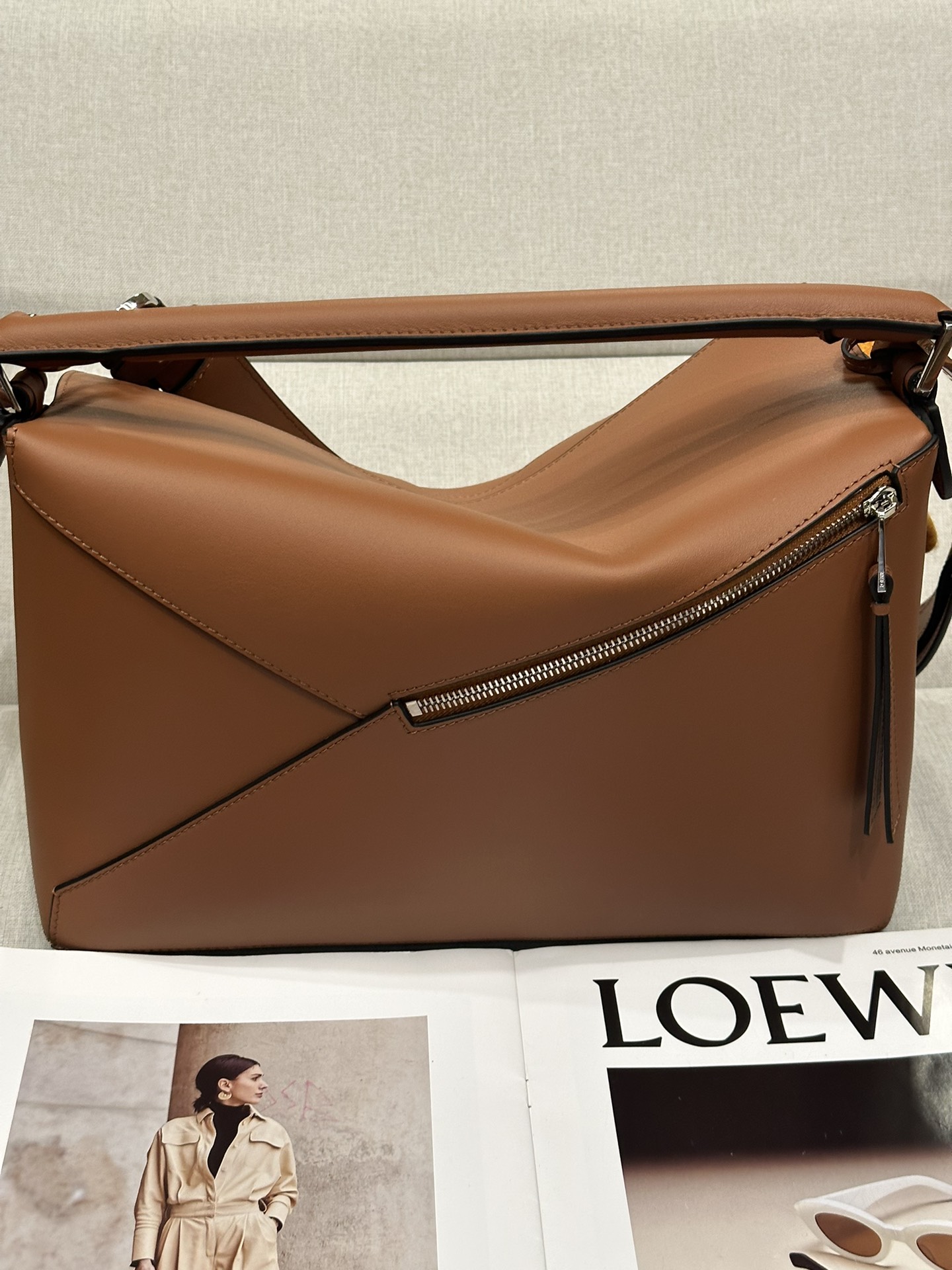 LOEWE 8503Puzzle Original Leather Version Tan Glossy Cowhide Puzzle Handbag