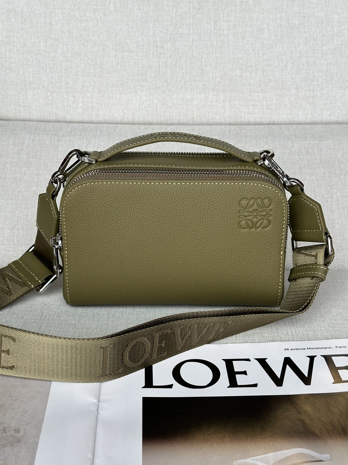 LOEWE 3201 Original Leather Version Loewe New Camera Bag Handbag Cowhide Crossbody Bag