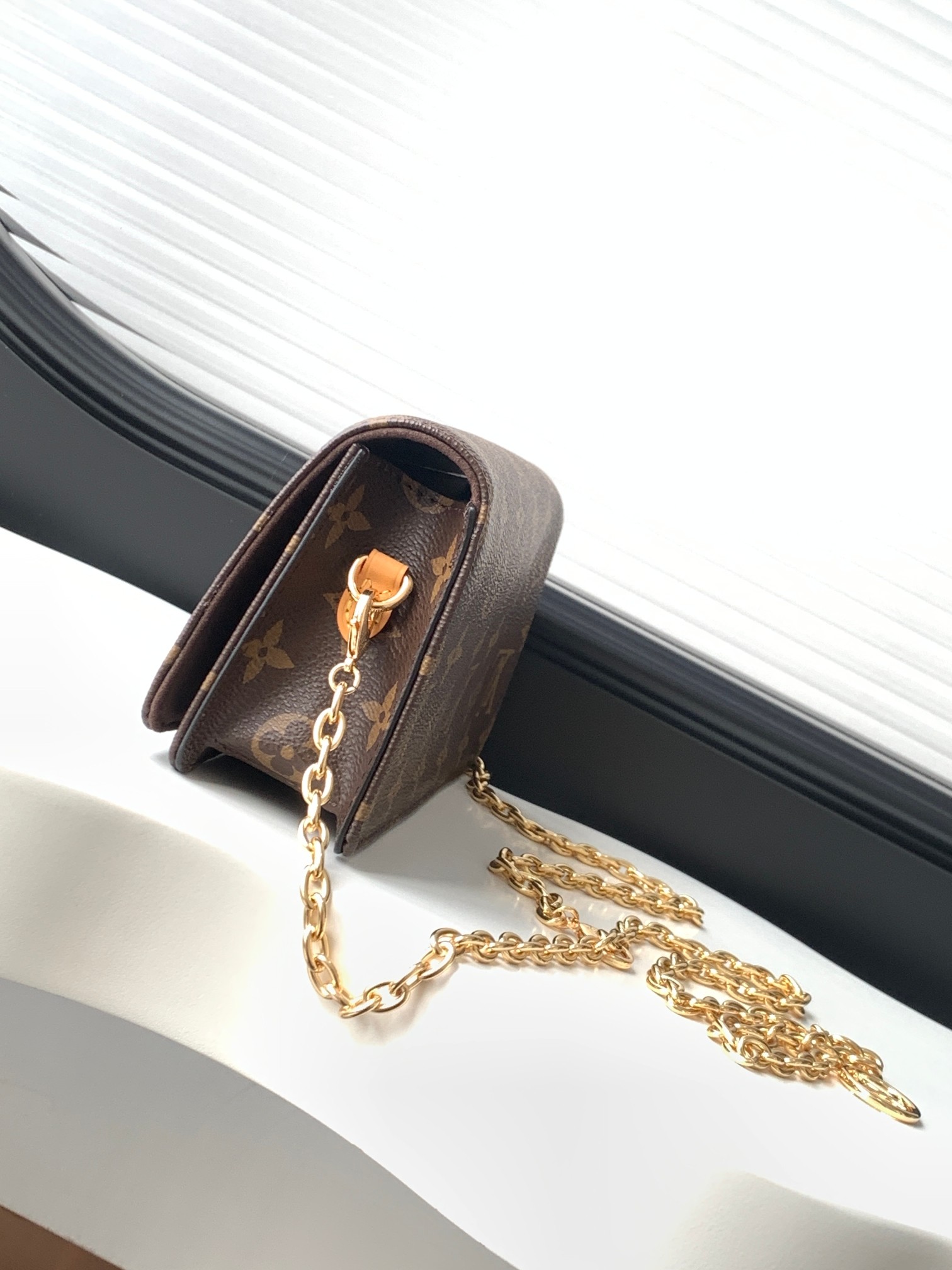 Louis Vuitton Lily Wallet On Chain M82509 Handbag