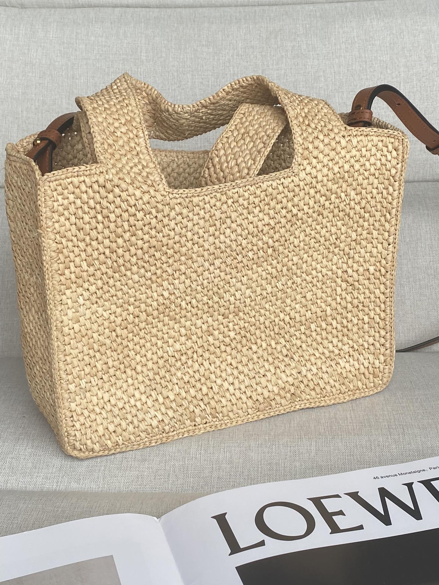 LOEWE 0017 new small raffia rowe font tote bag handbag handbags