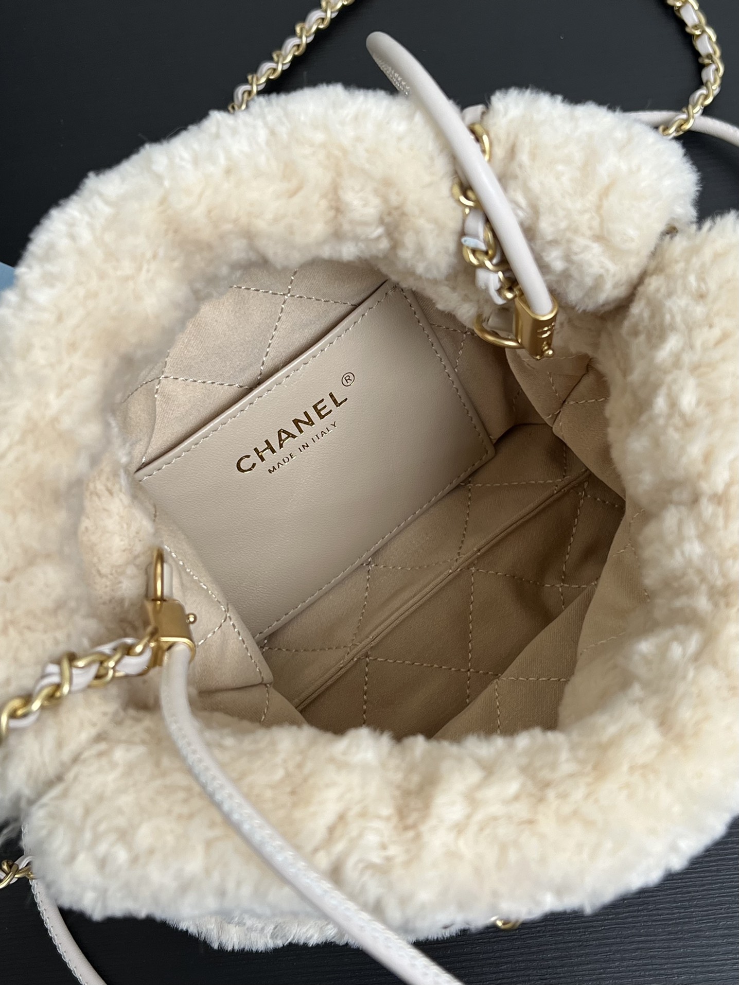 CHANEL 99240 smini 22bag Teddy Bag Cute Chain Bag