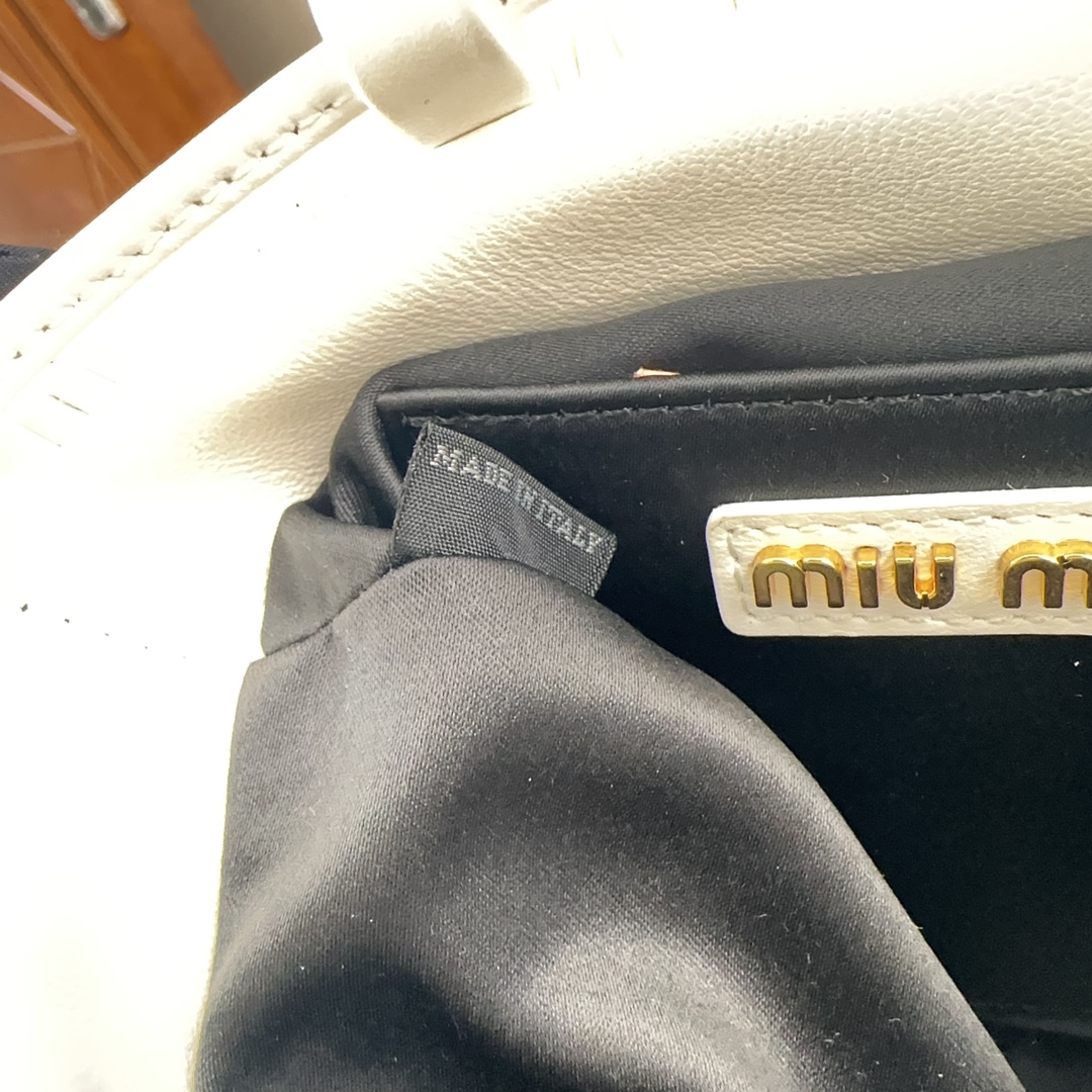 MIUMIU New Drawstring Bucket Bag White