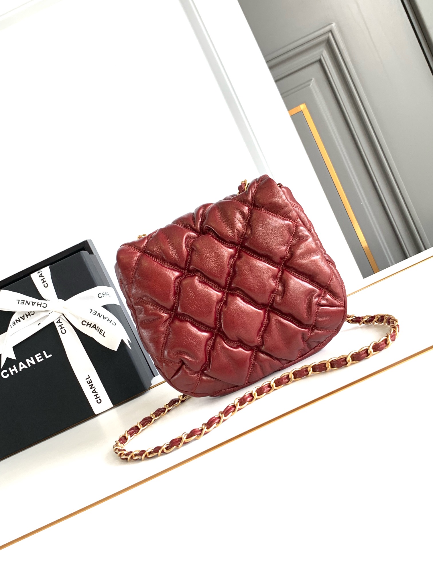 CHANEL Mira red queen saddle bag fashion classic models crossbody bag