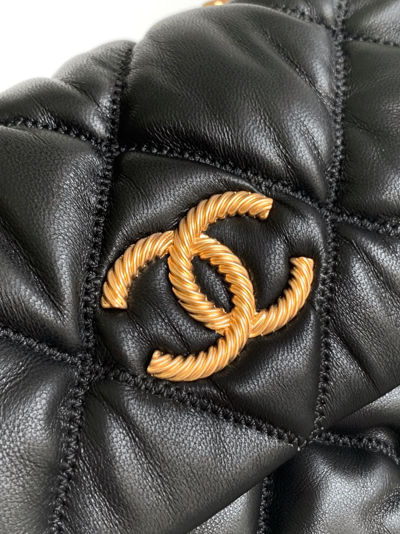 CHANEL black large saddle bag fashion classic models crossbody bag