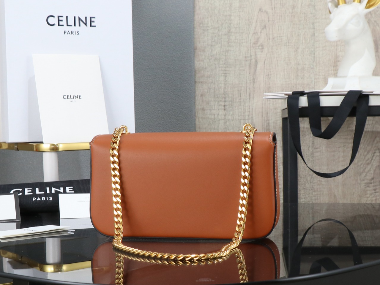 CELINE Triommphe Chain Underarm Bag