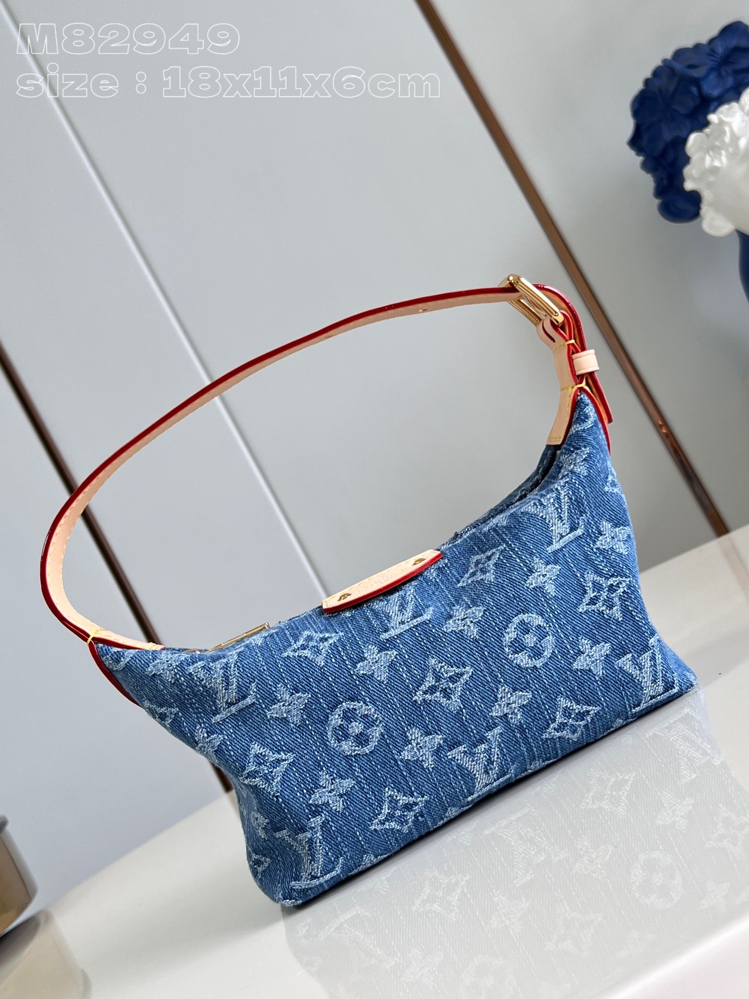 Louis Vuitton M82949 Monogram Denim Canvas Hills Pochette Clutch Bag