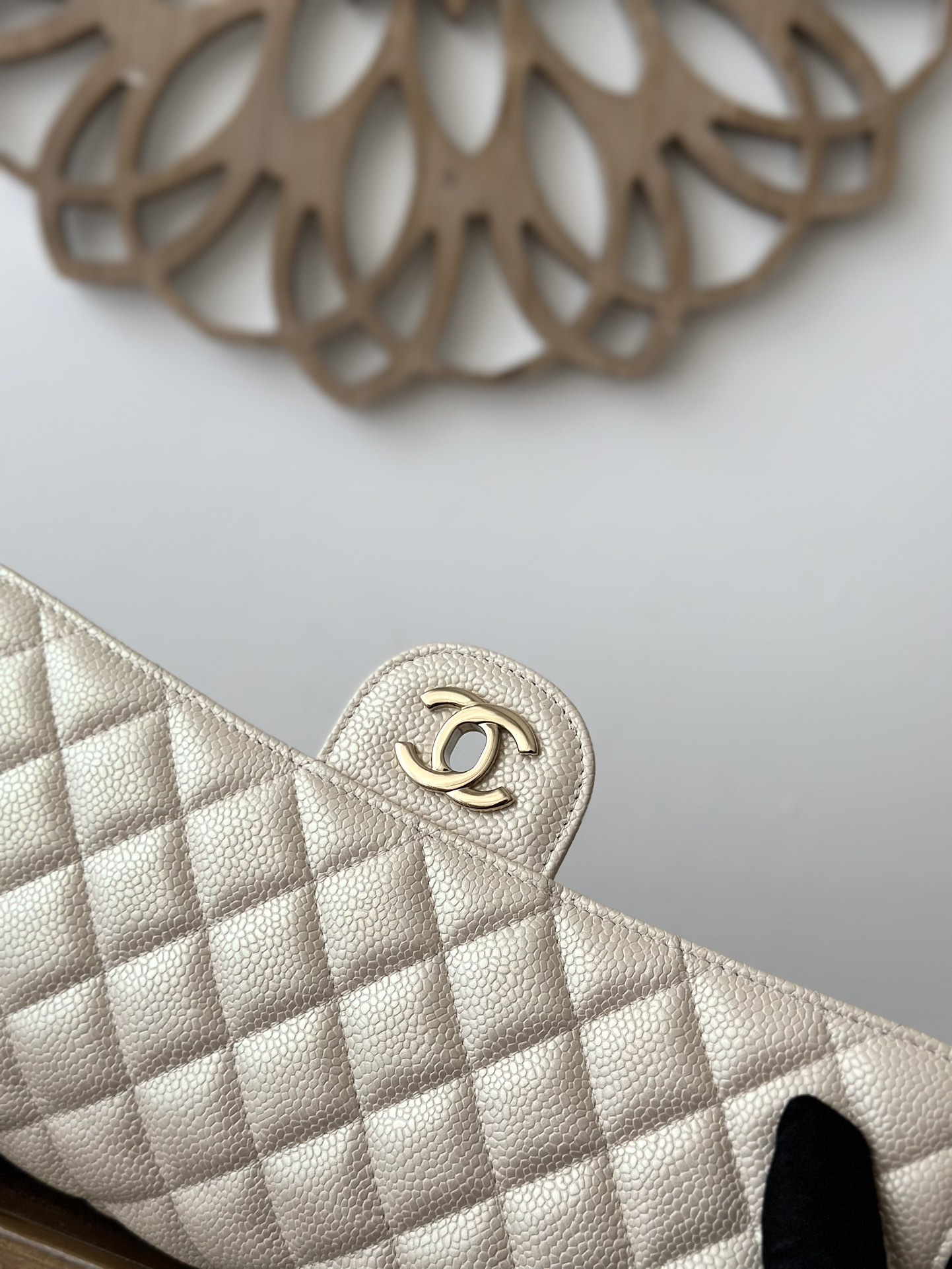 CHANEL 1112 pearl apricot color chain flap bag cowhide crossbody bag