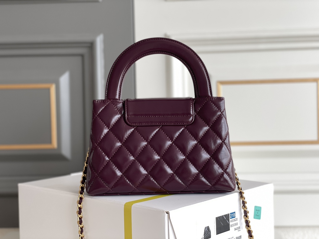 CHANEL 24A new color Kelly hand-held chain bag large burgundy