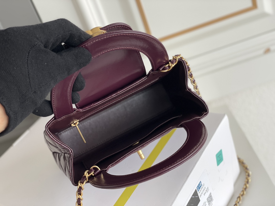 CHANEL 24A new color Kelly hand-held chain bag large burgundy