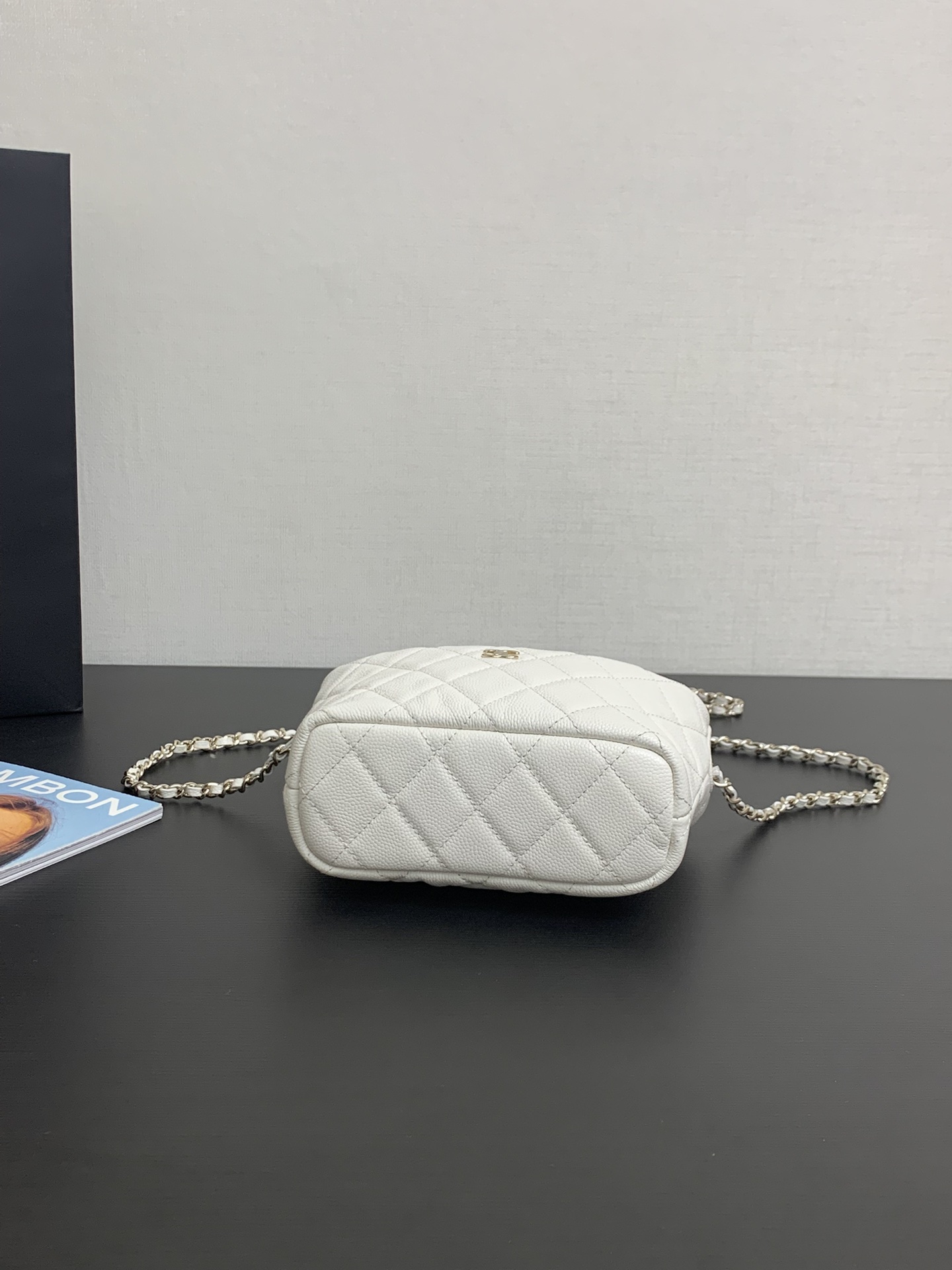 CHANEL 99430 Lunchbox Bag Chain Crossbody White